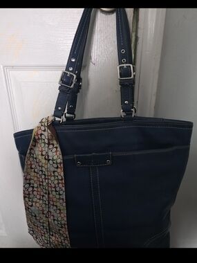Coach Navy Leather Tote Bag - Women